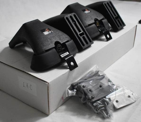 1) Set of brackets M0KC