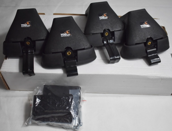 1) Set of brackets M0KJ