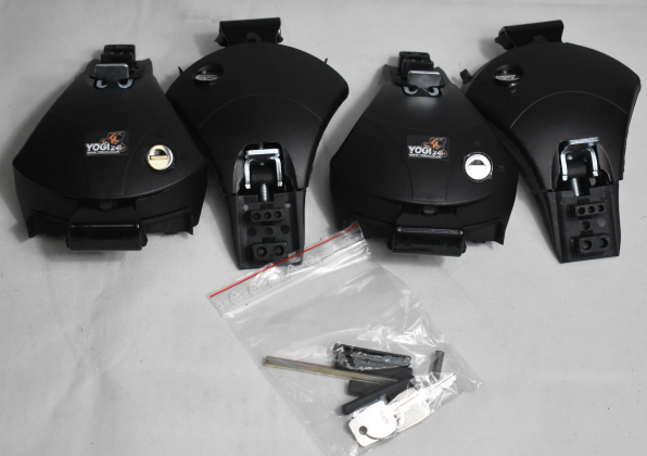 1) Set of brackets M03BS